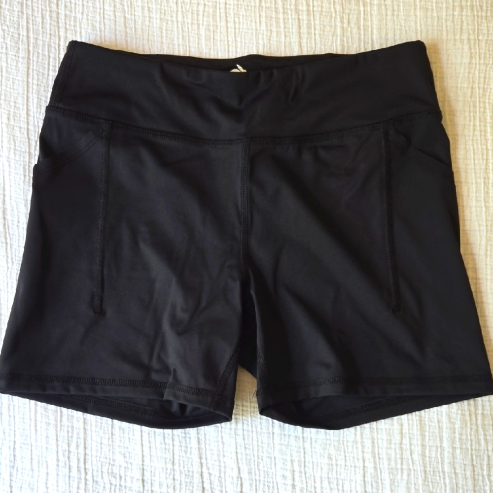 Rabbit Women's Speed Leggy 4" Shorts